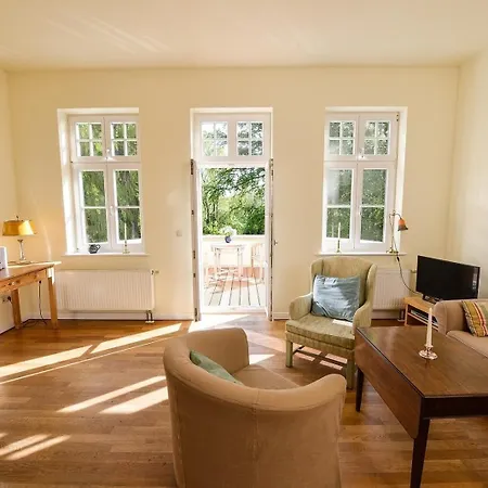 7 Mit Wasserblick, Balkon 2 Pers Apartment *