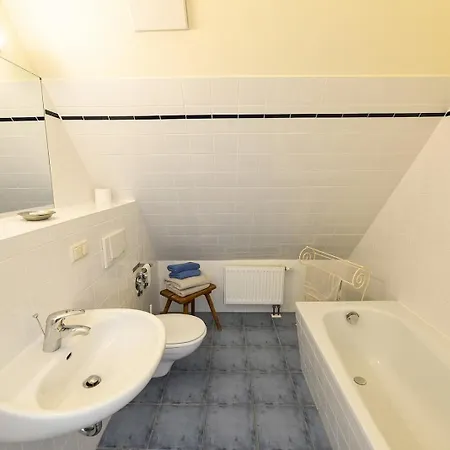 7 Mit Wasserblick, Balkon 2 Pers *